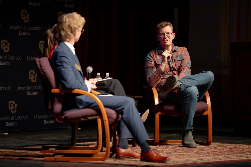 Hank Green speaks to a sold-out crowd at Macky Auditorium on Tuesday, March 19, at the invitation of the CU Boulder Distinguished Speakers Board for their semesterly event. (The Bold/Nathan Thompson)